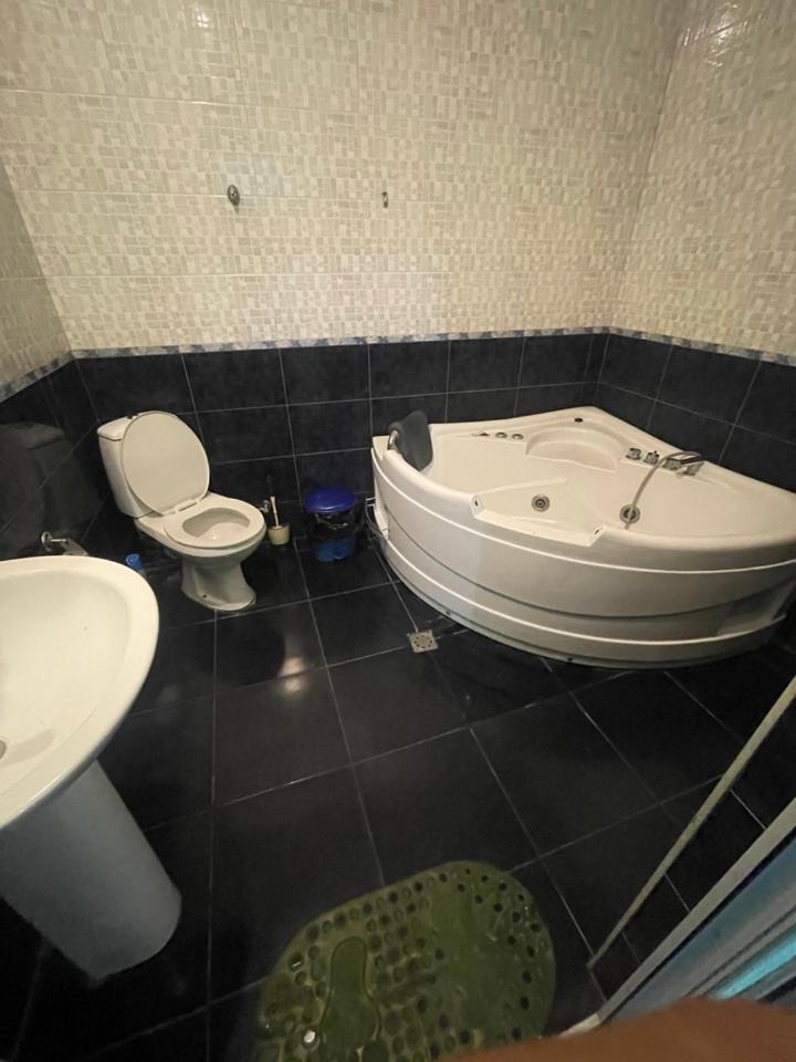 Aero Hotel Tour Armenia P'arak'ar エクステリア 写真